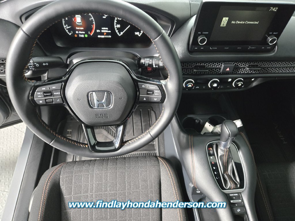 Used 2025 Honda HR-V Sport image 17