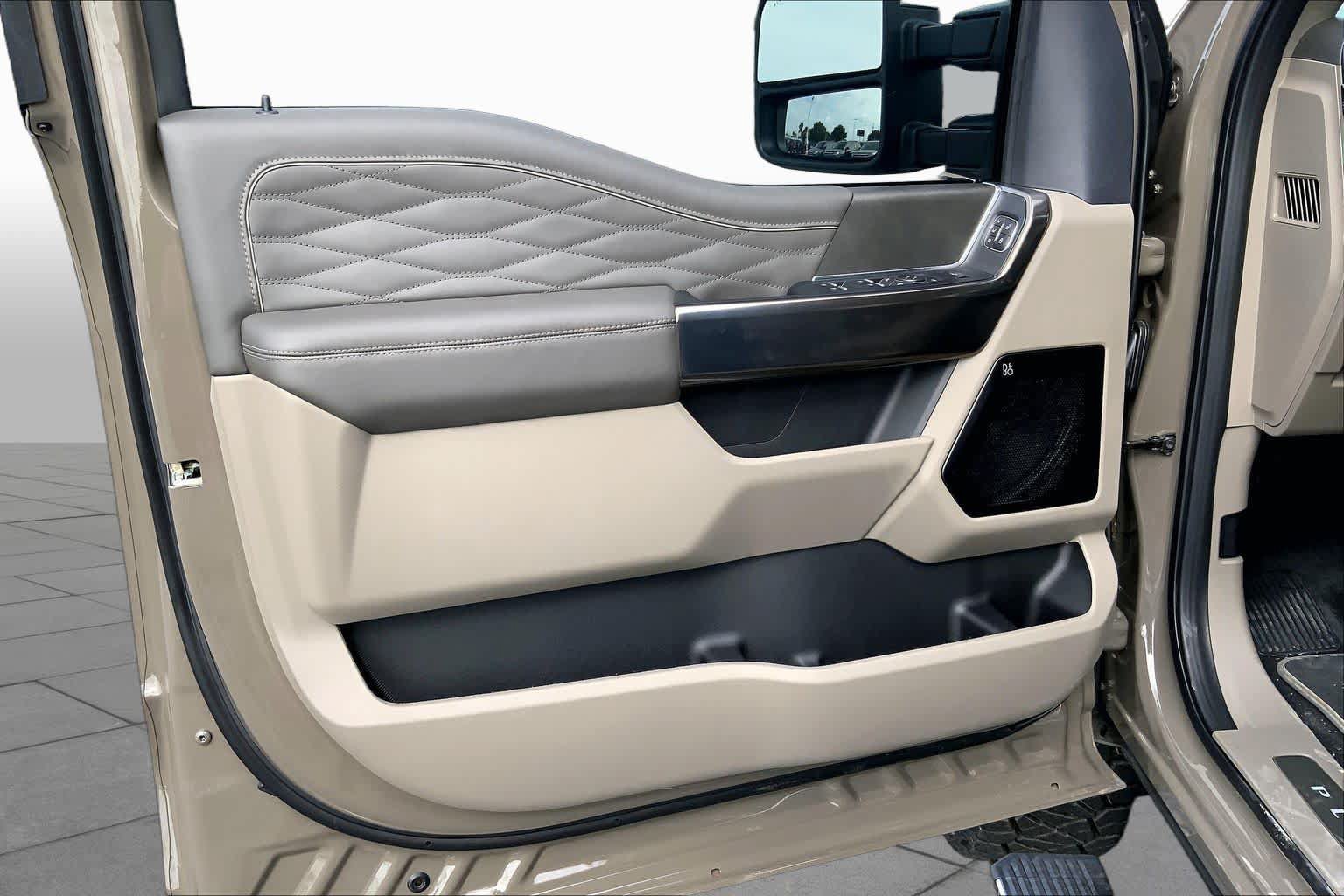 New 2026 Ford F250 Platinum w/ Platinum Plus Package AWD/4WD image 8