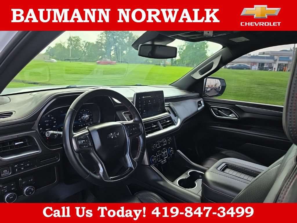 Used 2024 Chevrolet Tahoe RST w/ Luxury Package AWD/4WD image 3