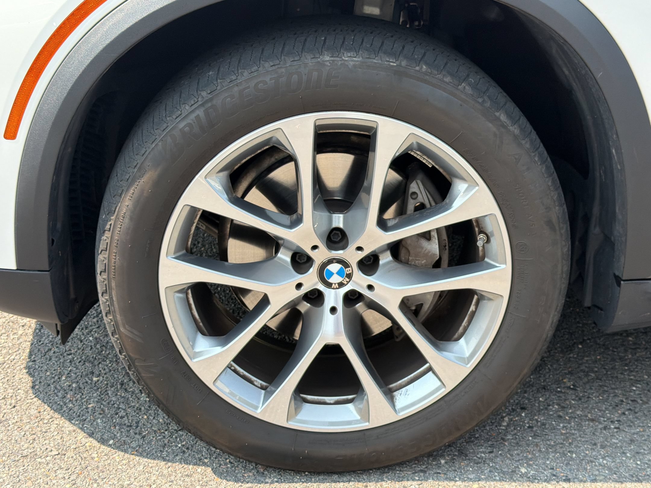 Certified 2024 BMW X5 xDrive40i AWD/4WD image 13