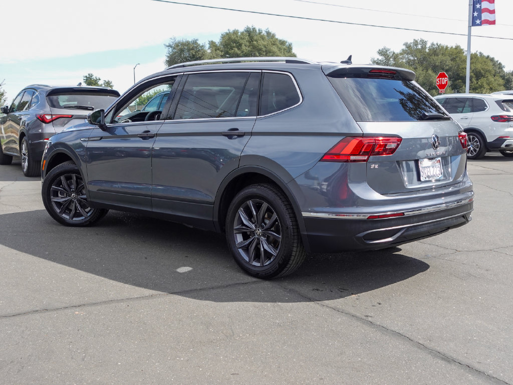 Used 2023 Volkswagen Tiguan SE FWD image 9
