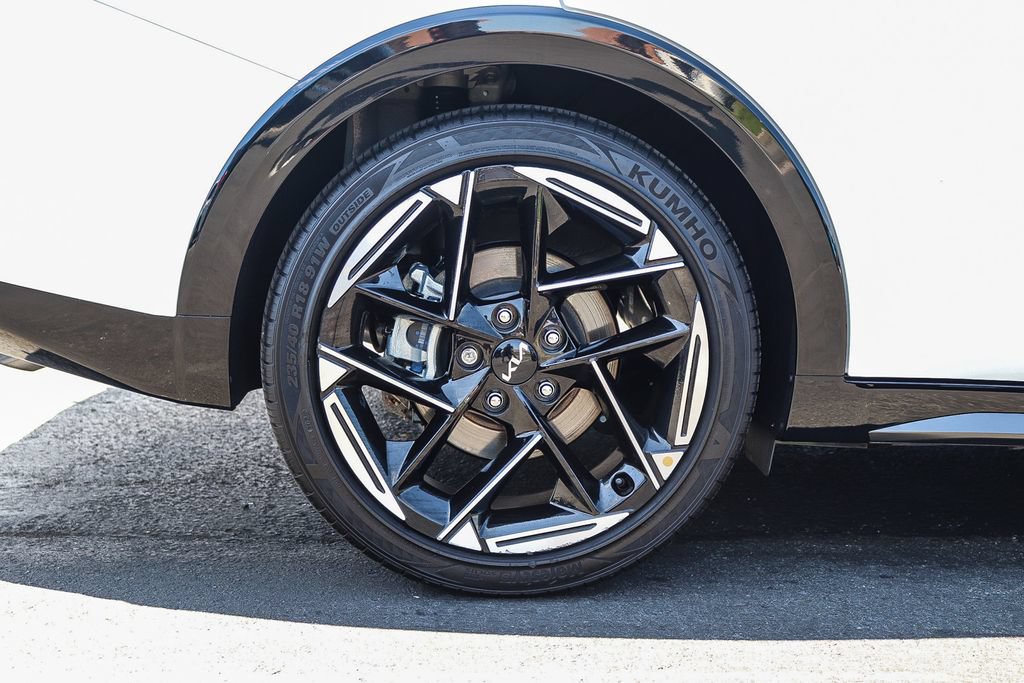 Certified 2025 Kia K4 GT-Line FWD image 9