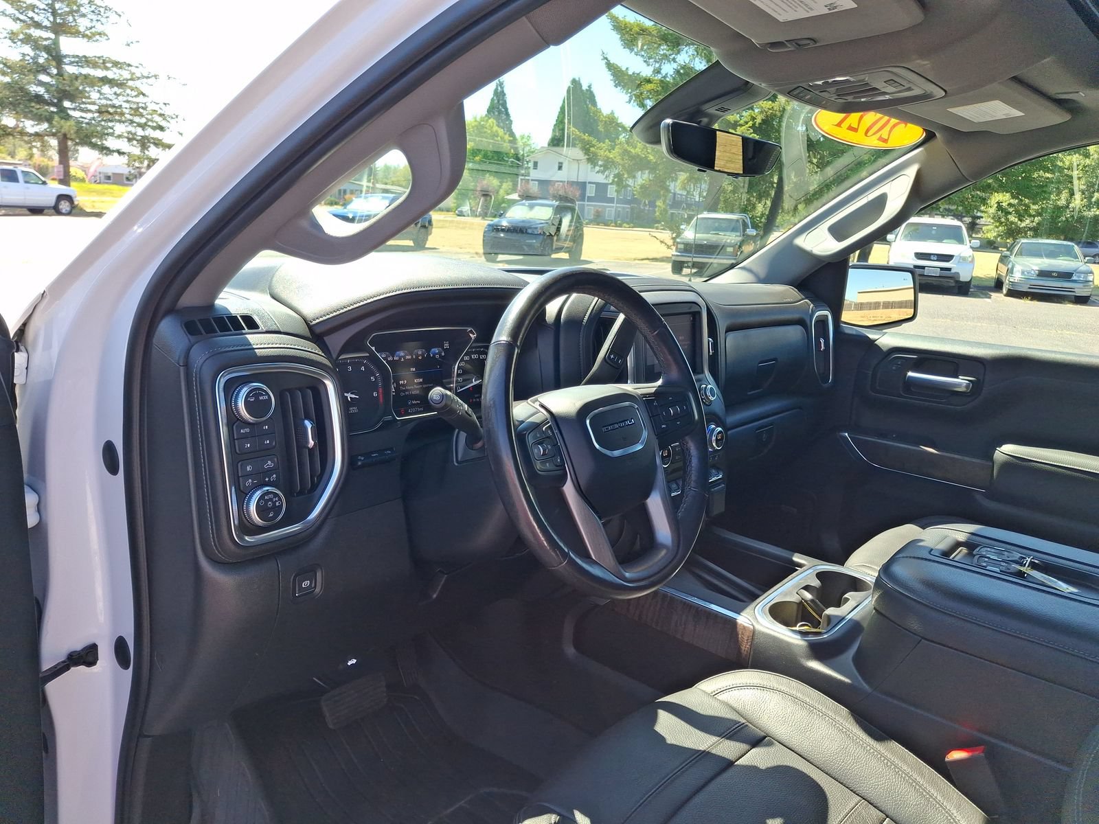 Used 2021 GMC Sierra 1500 Denali w/ Denali Ultimate Package AWD/4WD image 16