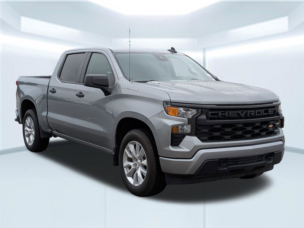 Used 2025 Chevrolet Silverado 1500 Custom image 8