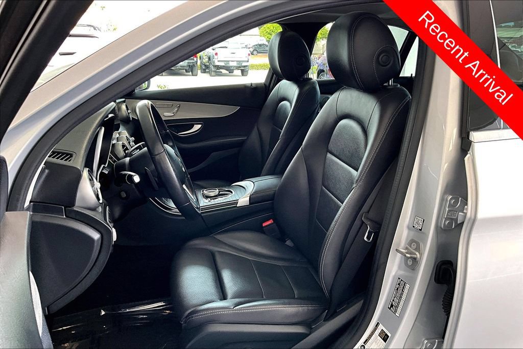 Used 2021 Mercedes-Benz C 300 Sedan w/ Premium Package image 21