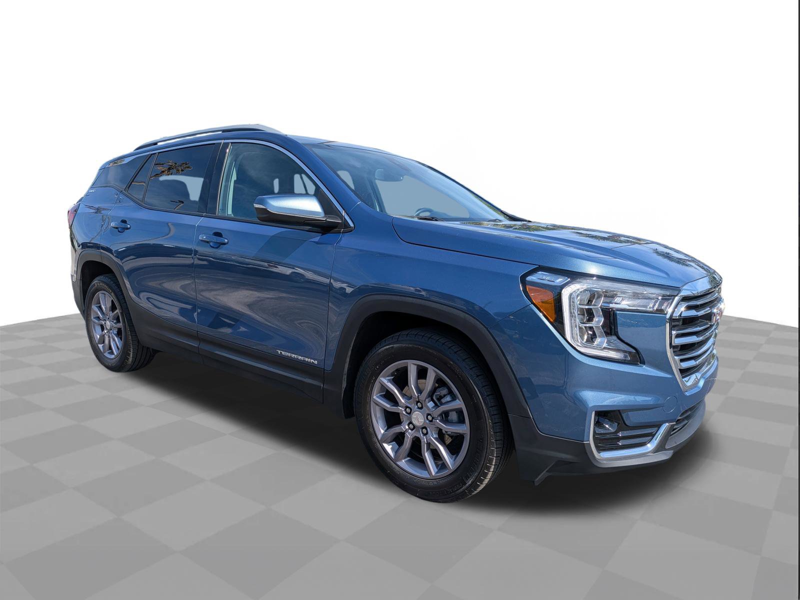 Certified 2024 GMC Terrain SLT image 2