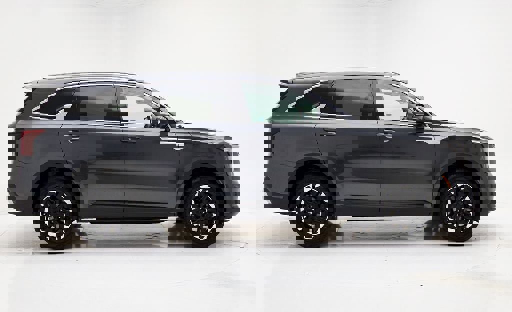 Used 2024 Kia Sorento S video 2