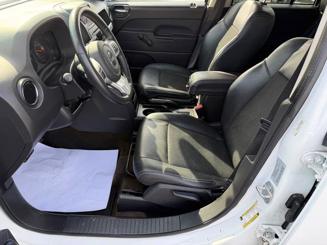 Used 2016 Jeep Compass Sport image 10