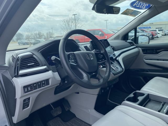 Used 2024 Honda Odyssey Touring image 11