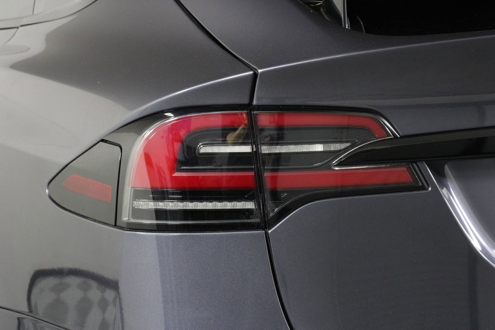 Used 2023 Tesla Model X AWD/4WD image 18