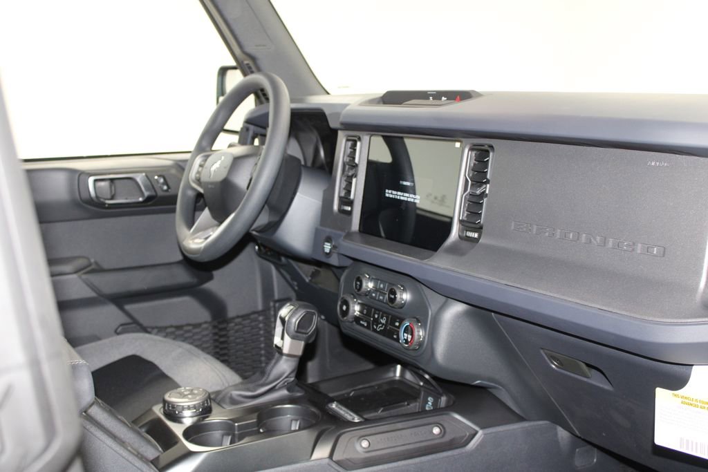 New 2025 Ford Bronco 4-Door image 25