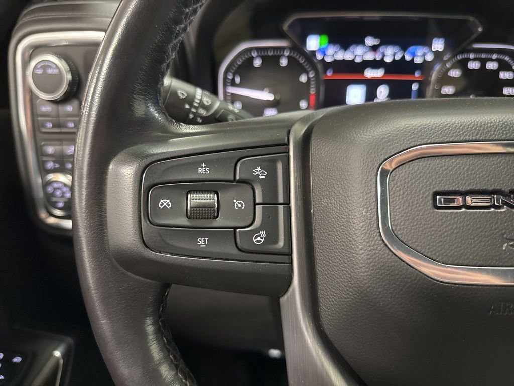 Used 2022 GMC Sierra 3500 Denali AWD/4WD image 17