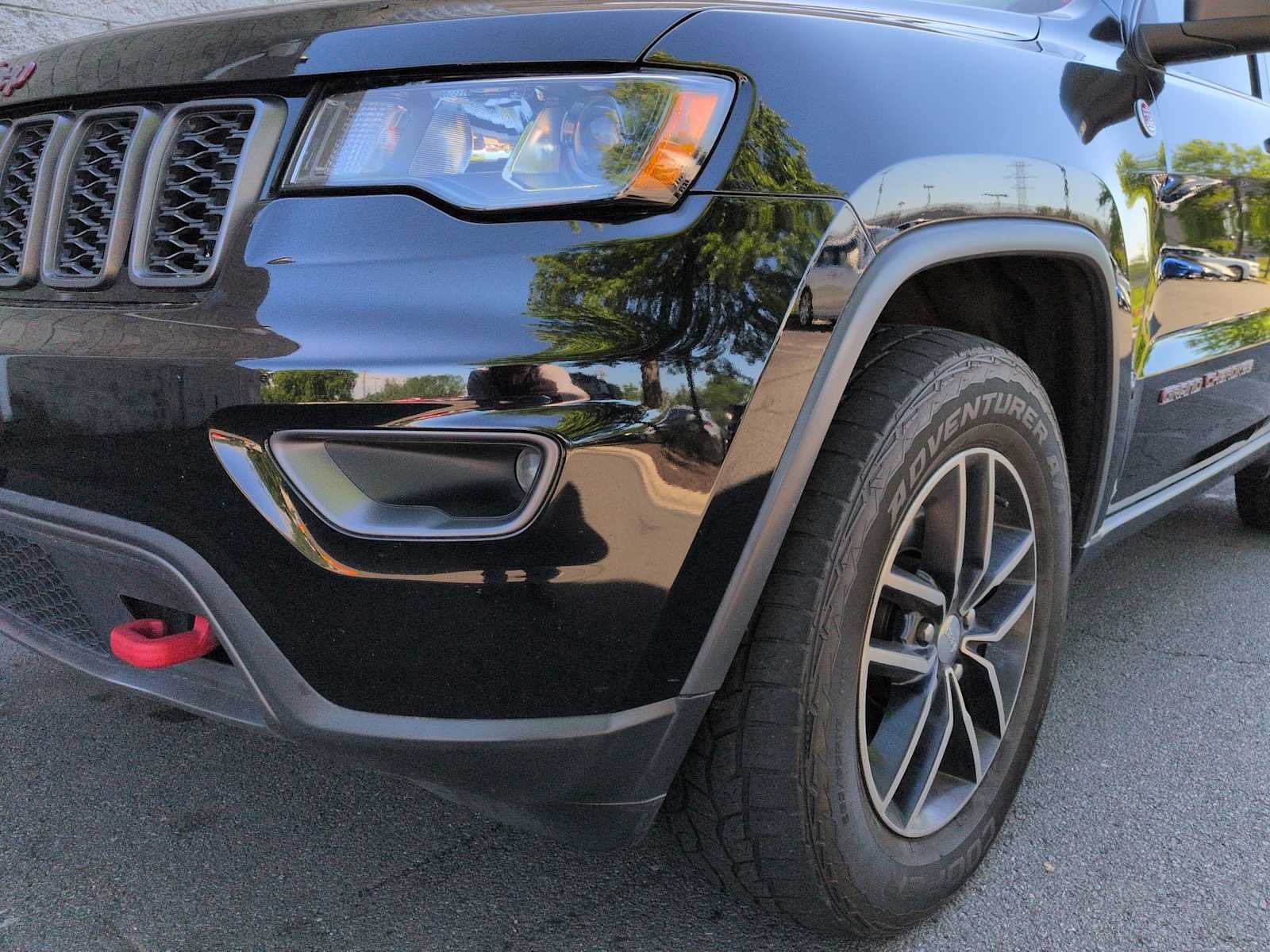 Used 2017 Jeep Grand Cherokee Trailhawk AWD/4WD image 11