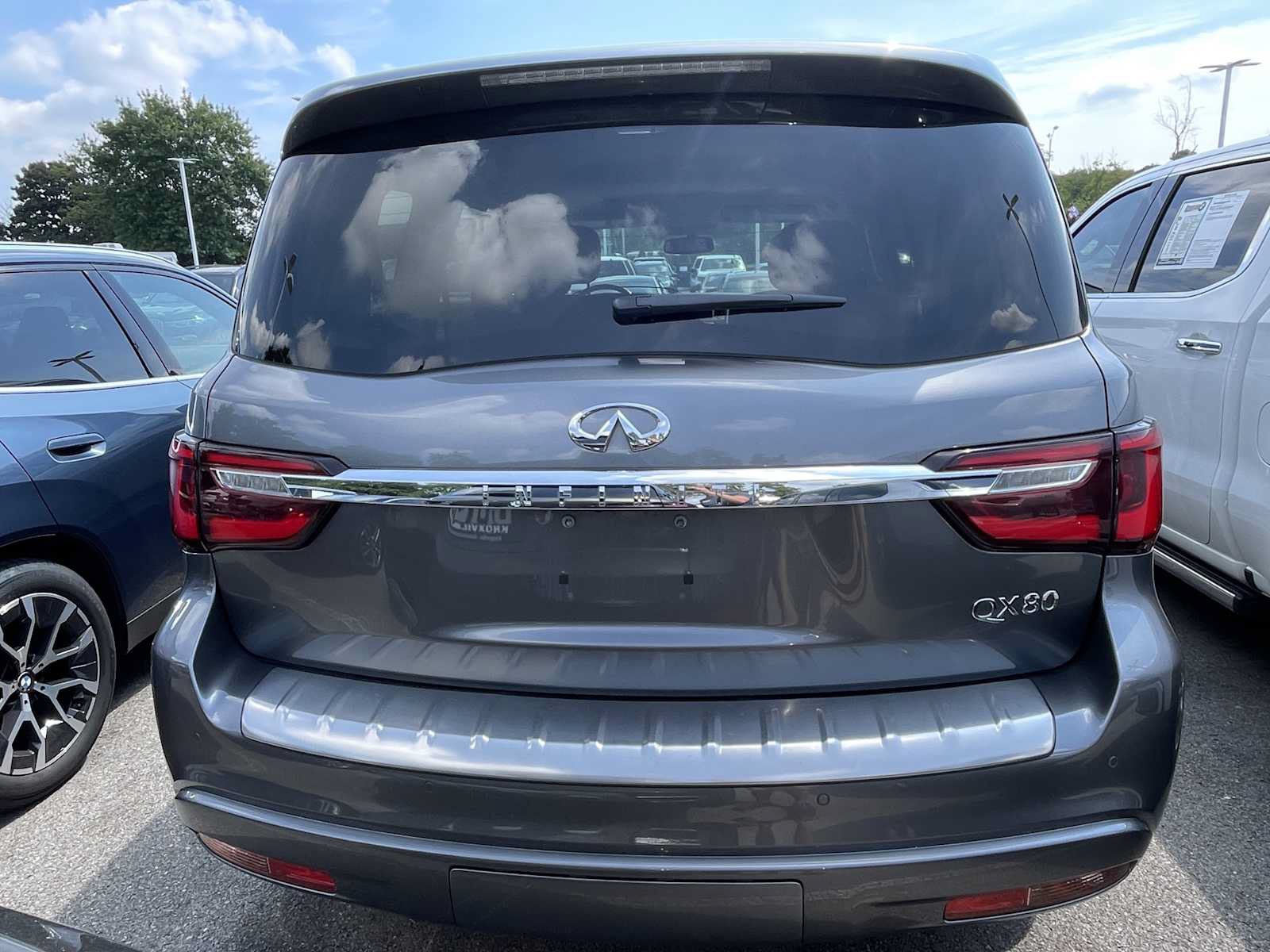 Used 2019 INFINITI QX80 Luxe w/ 22" Wheel Package AWD/4WD image 5