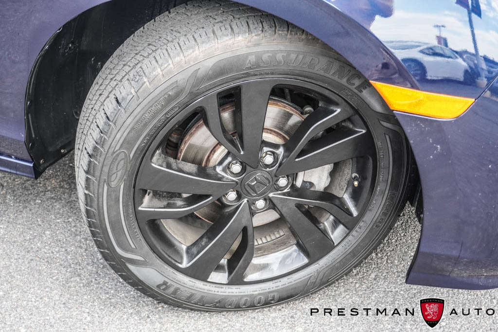 Used 2024 Honda Odyssey Touring image 12