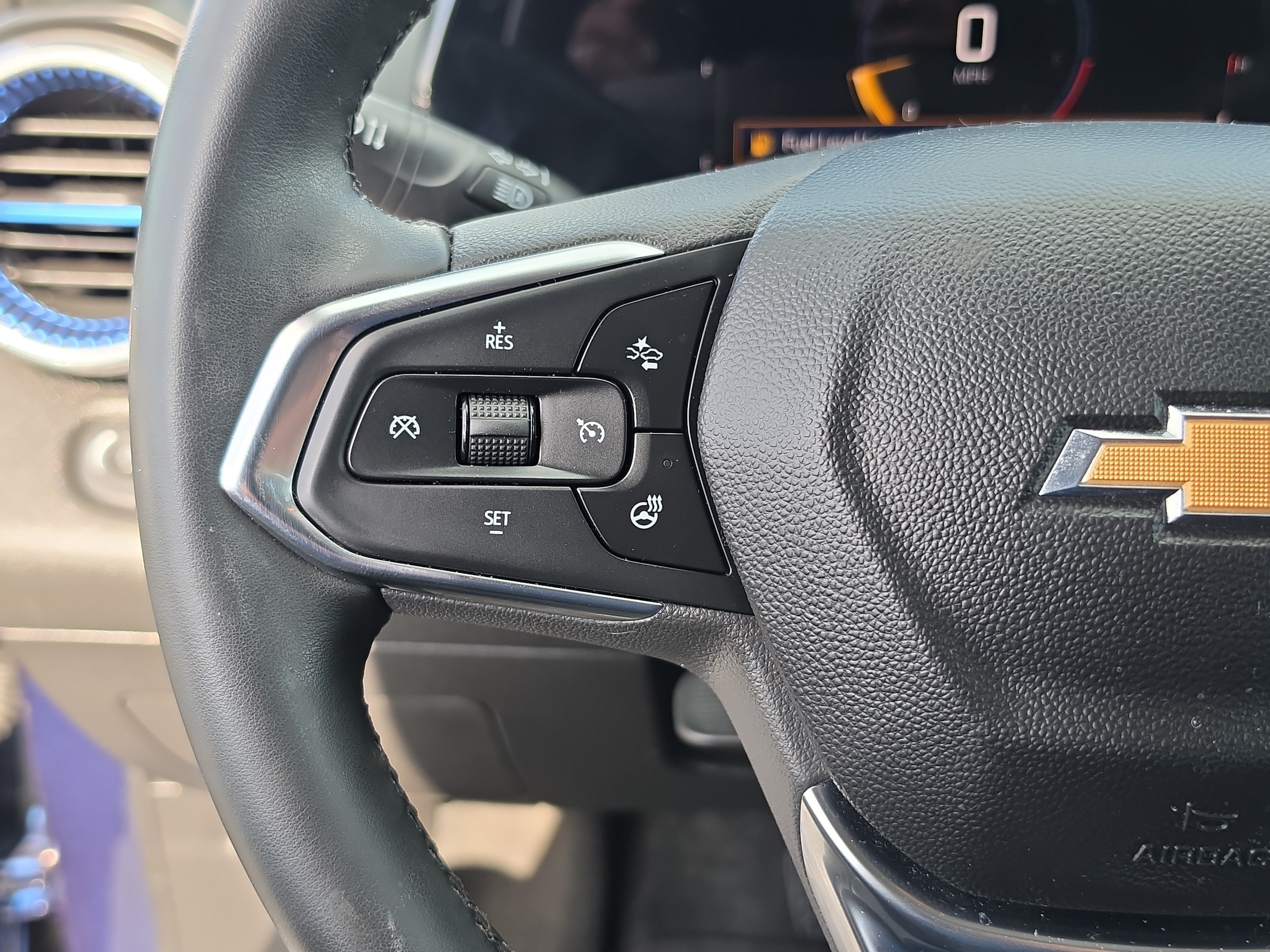Certified 2024 Chevrolet Trax LT w/ Driver Confidence Package FWD image 19