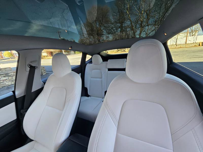 Used 2022 Tesla Model Y Performance image 29