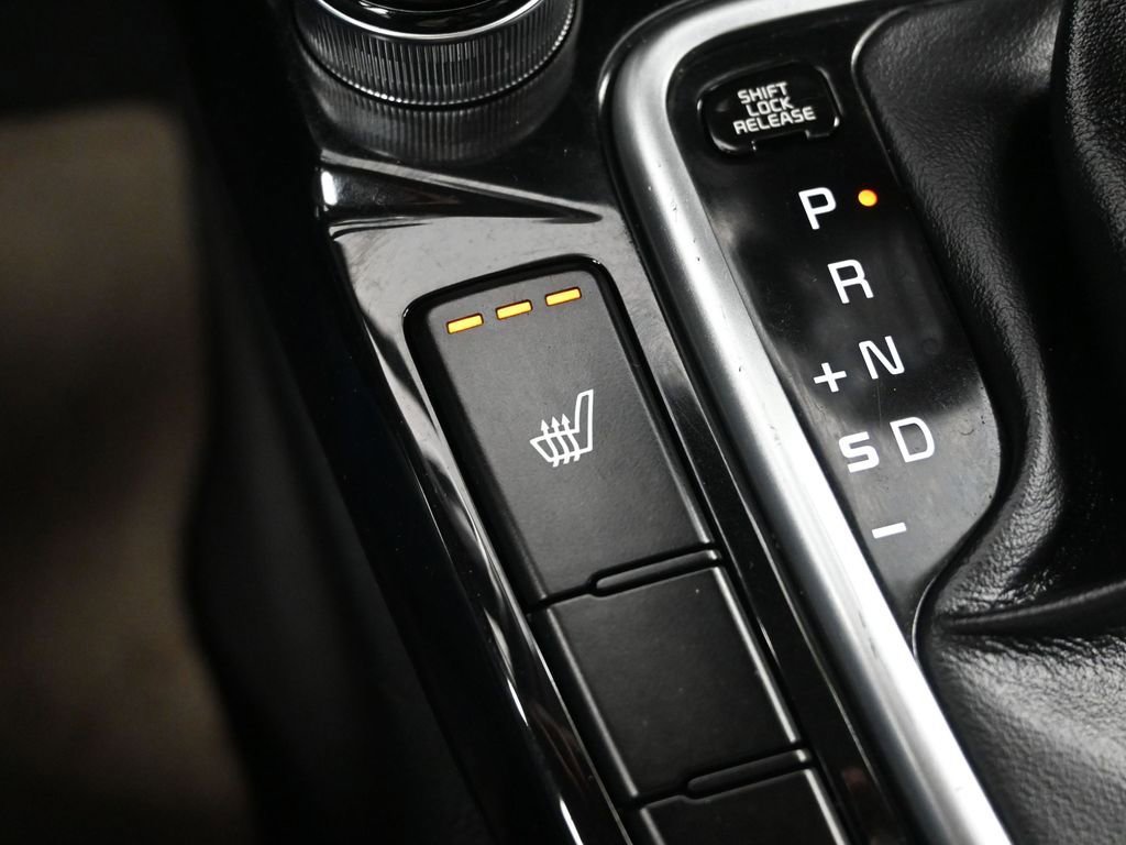 Certified 2021 Kia Seltos EX image 22