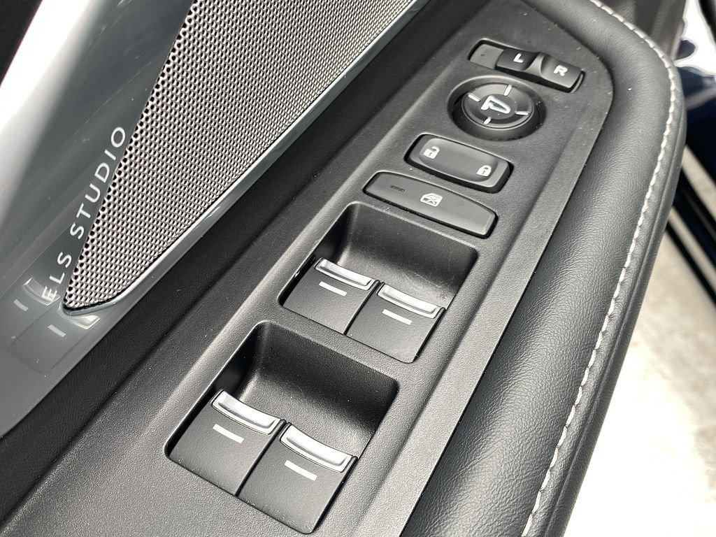 Used 2023 Acura RDX FWD w/ Technology Package image 11