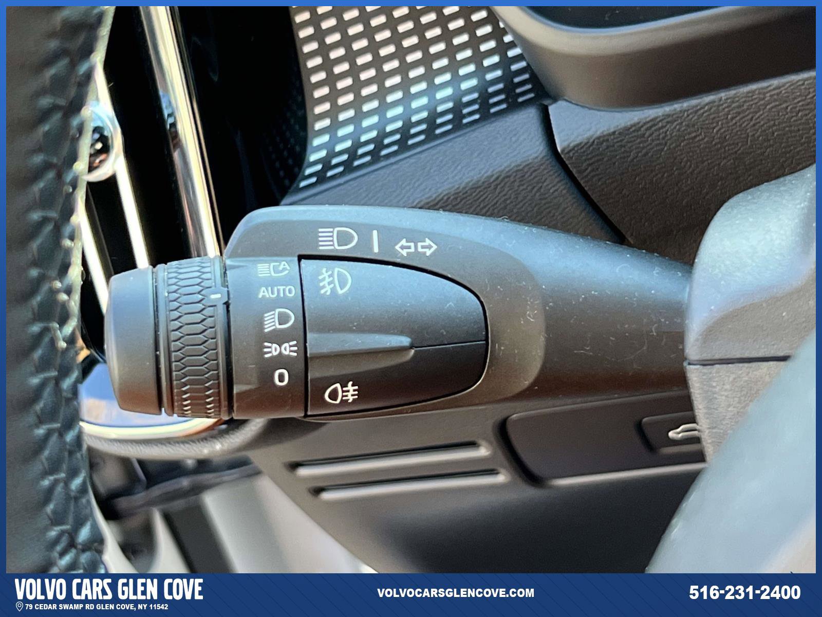 Certified 2026 Volvo XC40 B5 Ultra w/ Climate Package AWD/4WD image 23