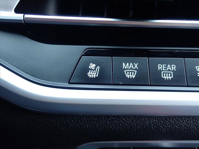 Used 2020 BMW X7 M50i AWD/4WD image 22
