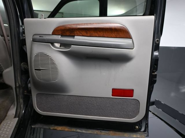 Used 2000 Ford Excursion Limited AWD/4WD image 33