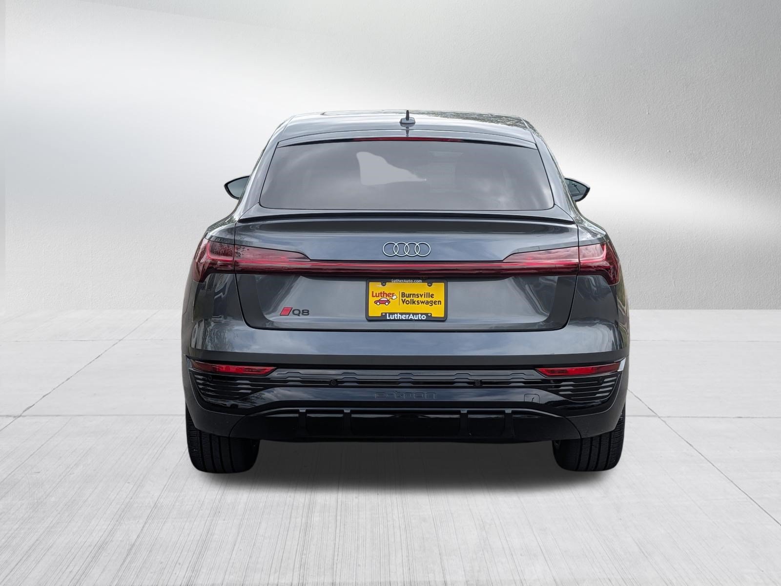 Used 2024 Audi Q8 e-tron Premium Plus w/ Premium Plus Package AWD/4WD image 6