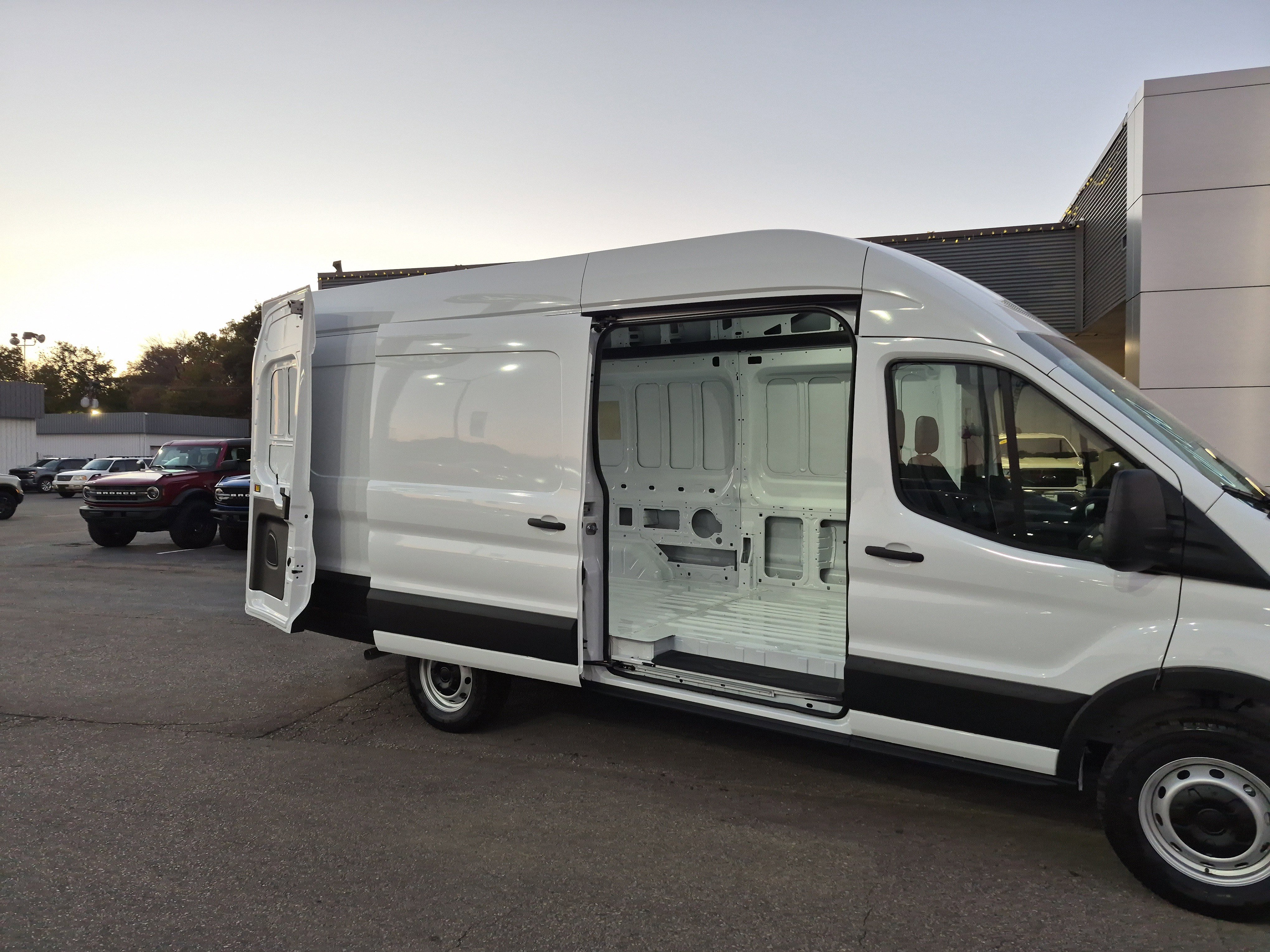 New 2026 Ford Transit 250 148 High Roof Extended image 14