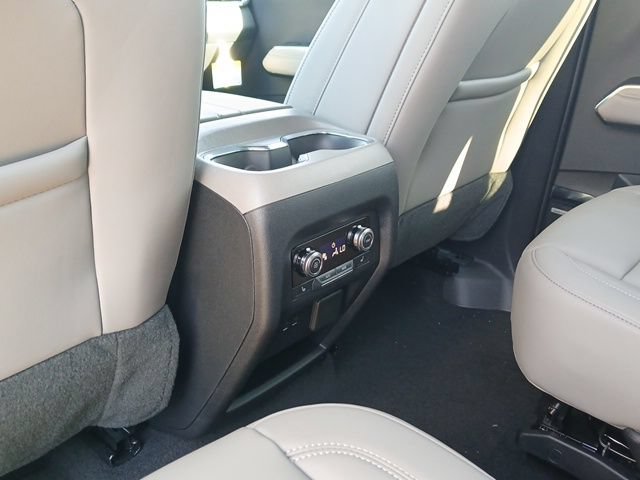 New 2027 GMC Acadia Elevation w/ Elevation Premium Package AWD/4WD image 21