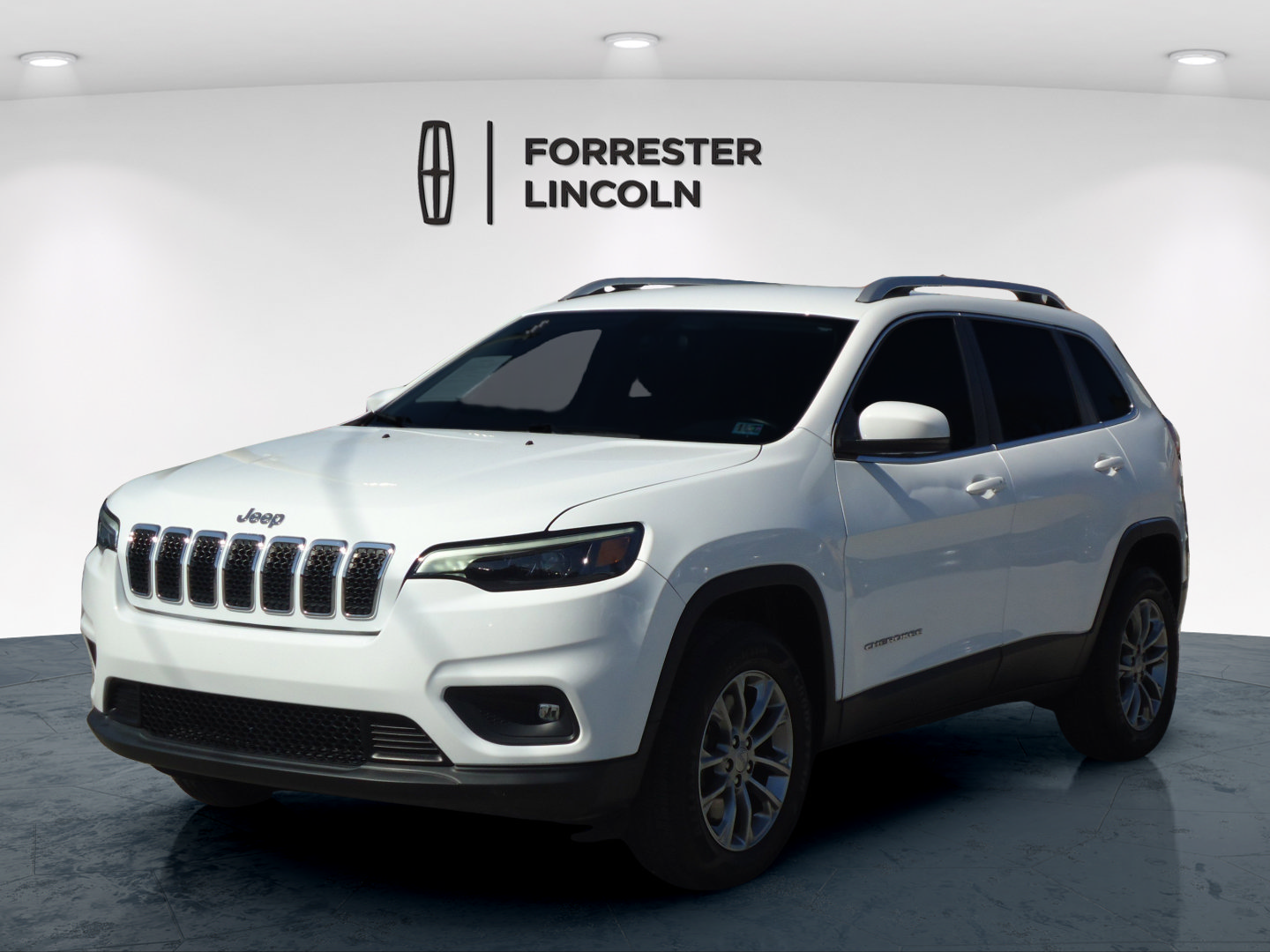 Used 2020 Jeep Cherokee Latitude Plus w/ Cold Weather Group AWD/4WD image 7