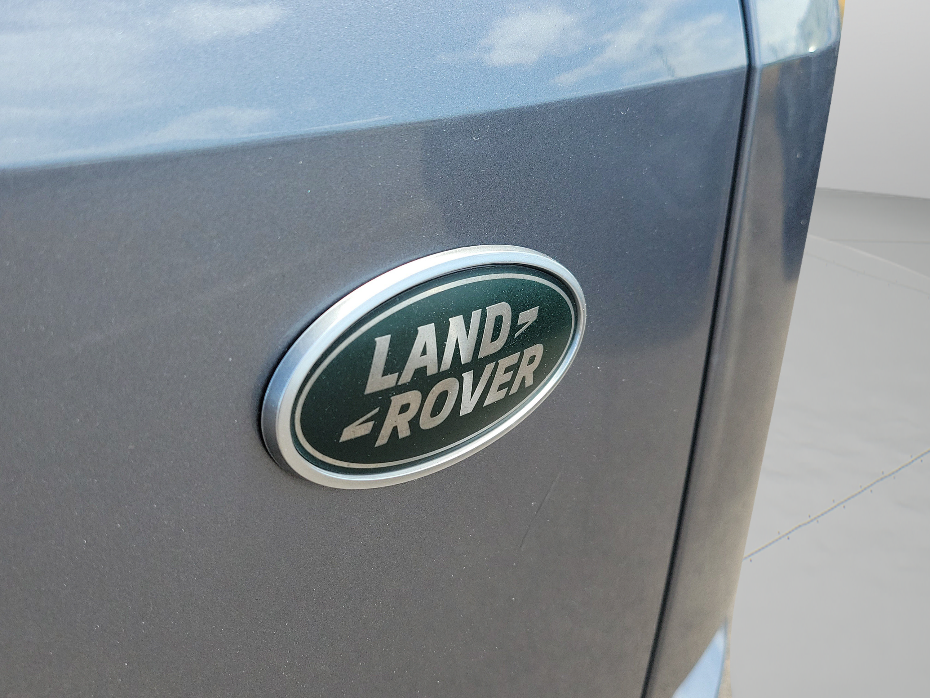 Used 2023 Land Rover Range Rover Evoque S AWD/4WD image 32