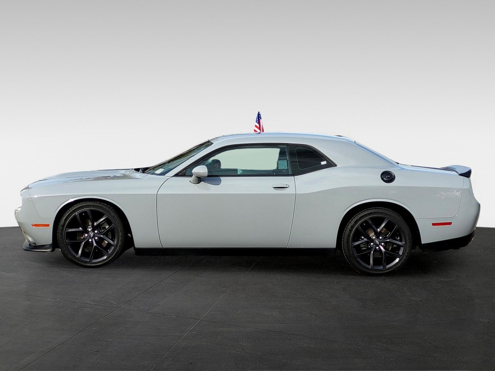 Used 2022 Dodge Challenger GT w/ Blacktop Package image 7