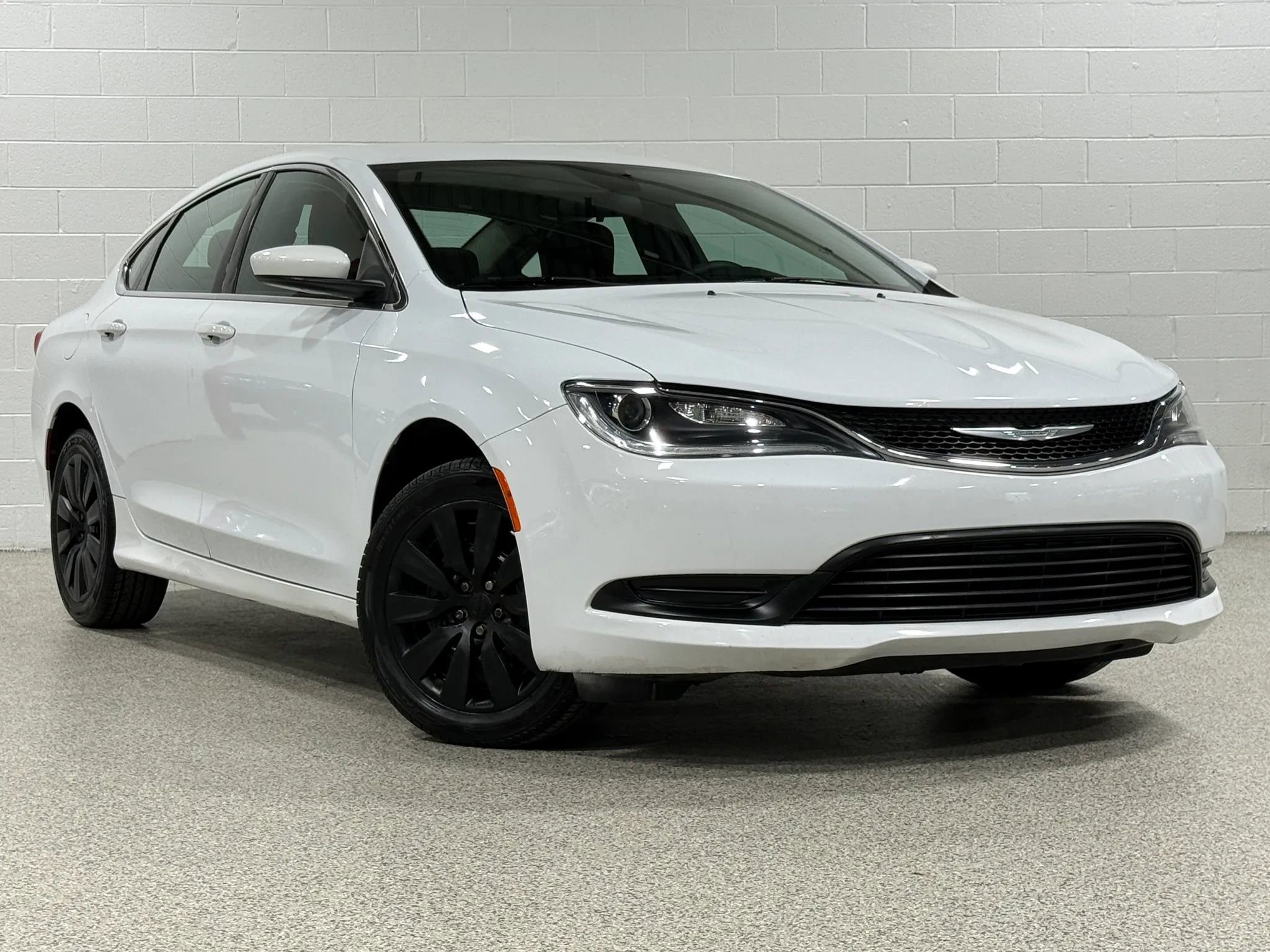 Used 2017 Chrysler 200 LX FWD image 4