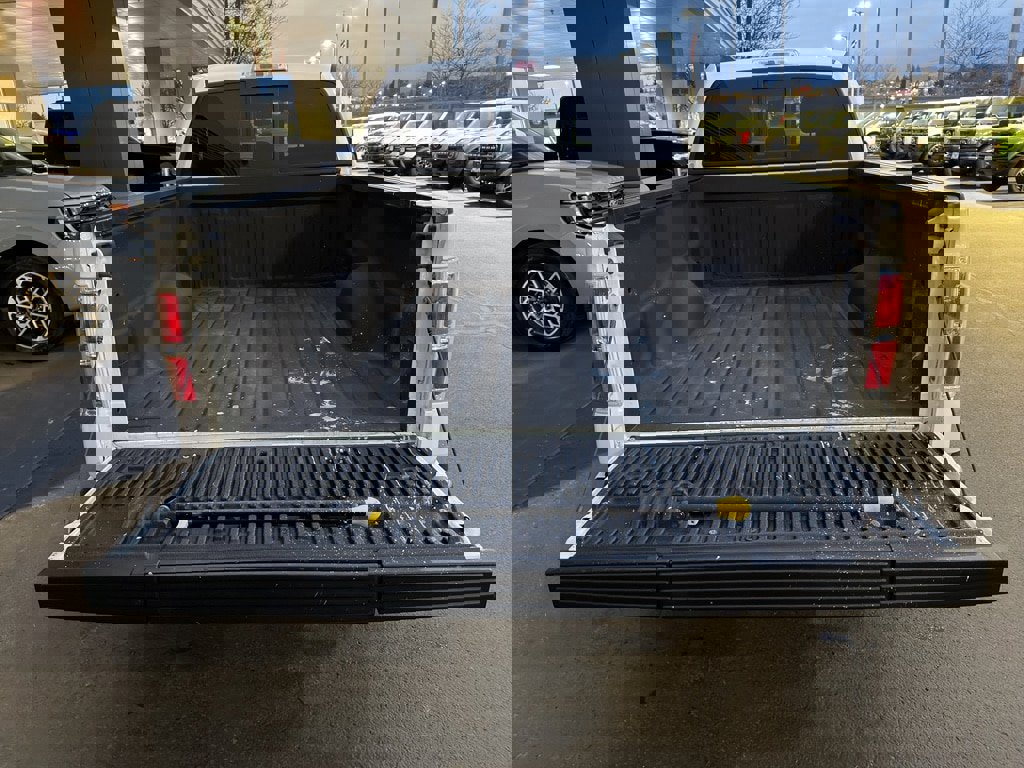 Used 2013 Ford F150 Platinum image 16