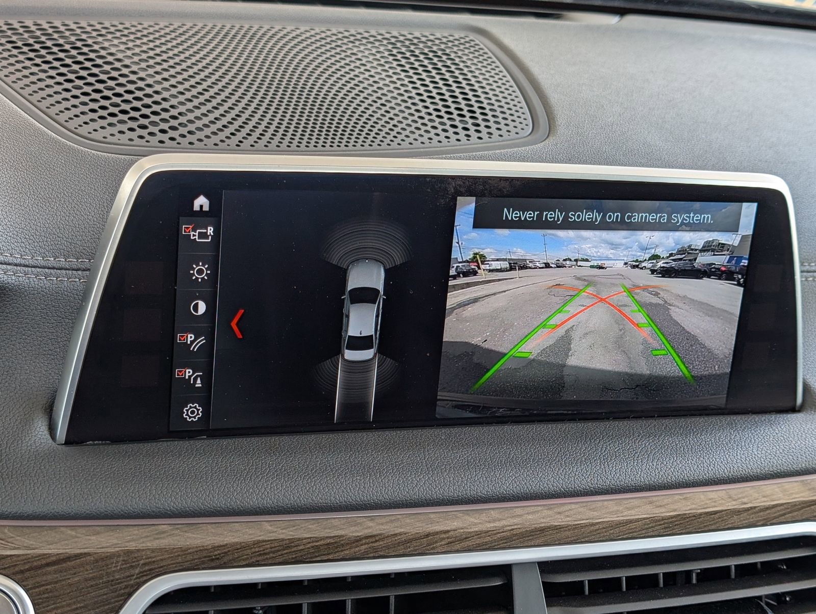 Used 2018 BMW 750i xDrive AWD/4WD image 7