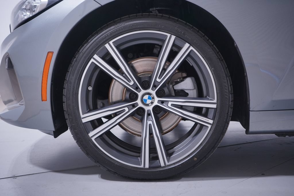 Used 2024 BMW 330i Sedan w/ Convenience Package RWD image 2