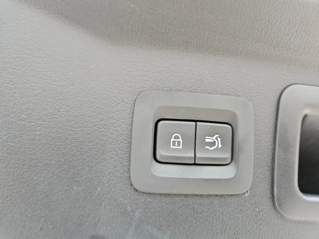 Used 2025 Tesla Model 3 Long Range RWD image 23