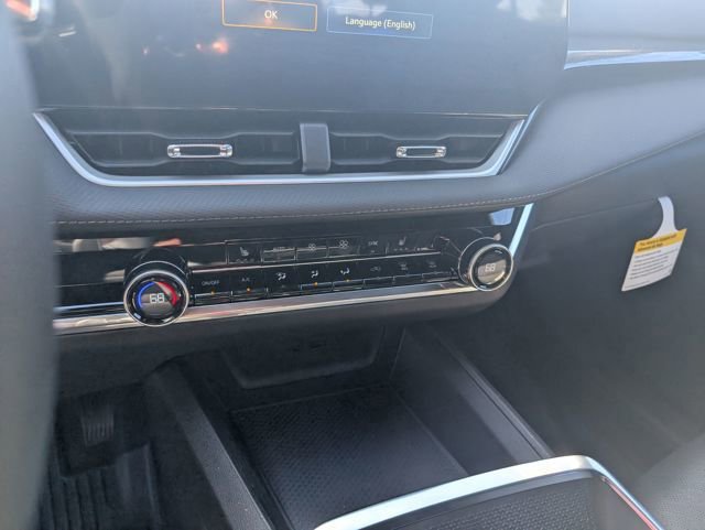 New 2026 Chevrolet Equinox LT w/ Convenience Package II AWD/4WD image 21