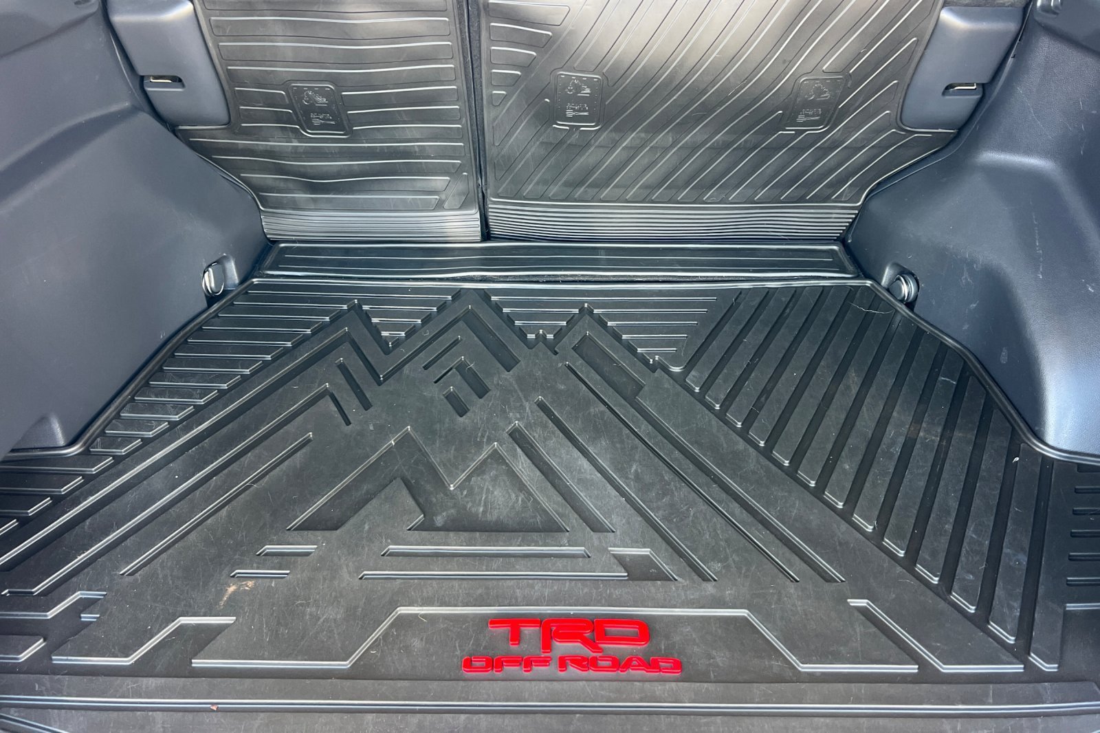Certified 2021 Toyota RAV4 TRD Off-Road AWD/4WD image 15