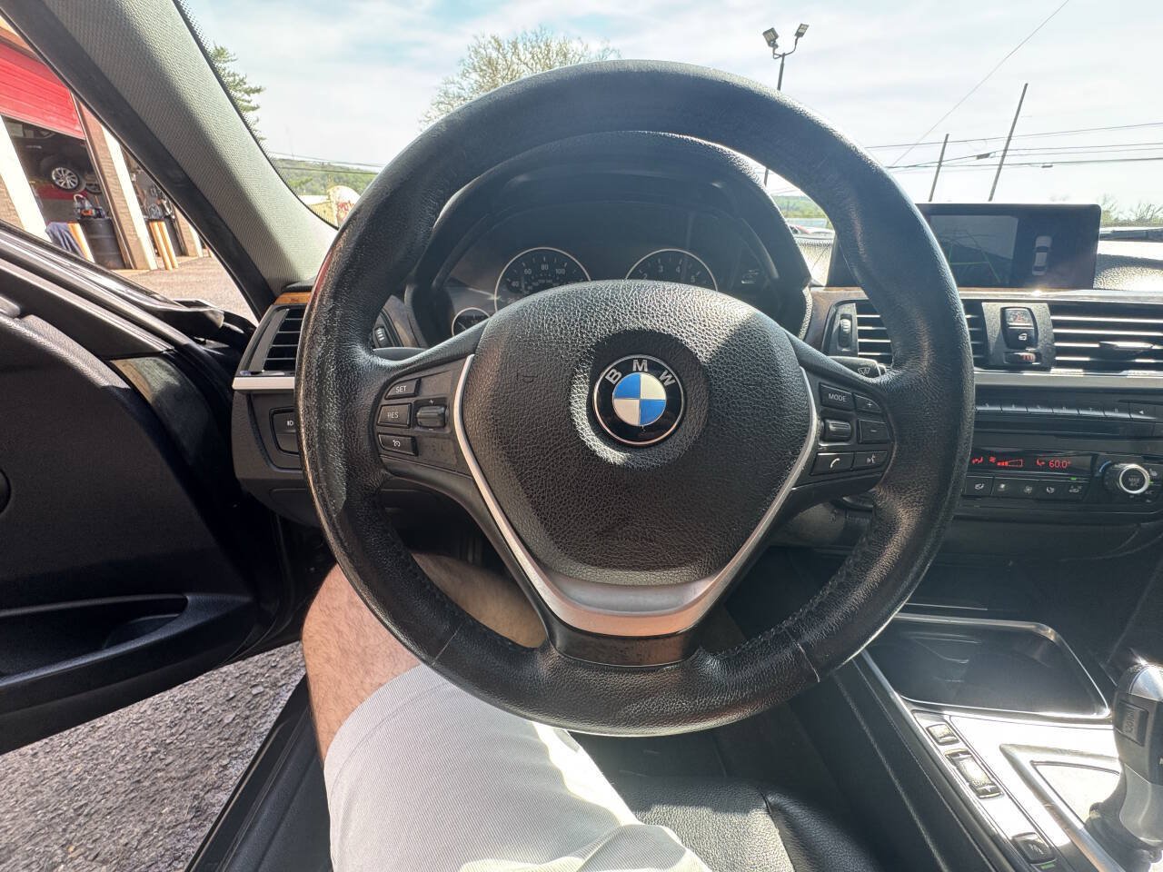 Used 2015 BMW 335i xDrive Sedan AWD/4WD image 27