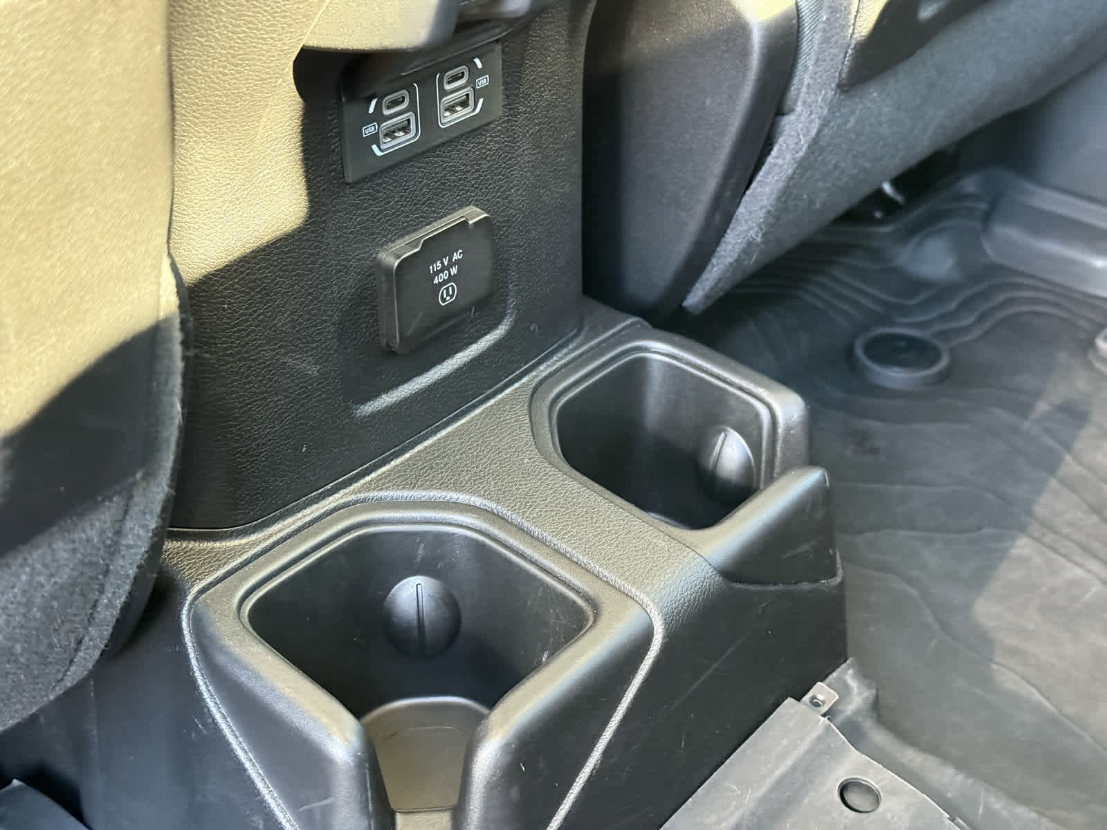 Used 2025 Jeep Gladiator Mojave w/ Convenience Group image 30