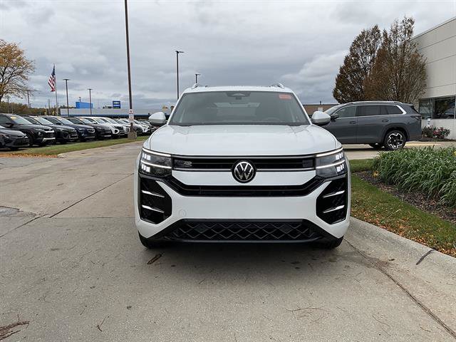 New 2027 Volkswagen Atlas SEL R-Line AWD/4WD image 2