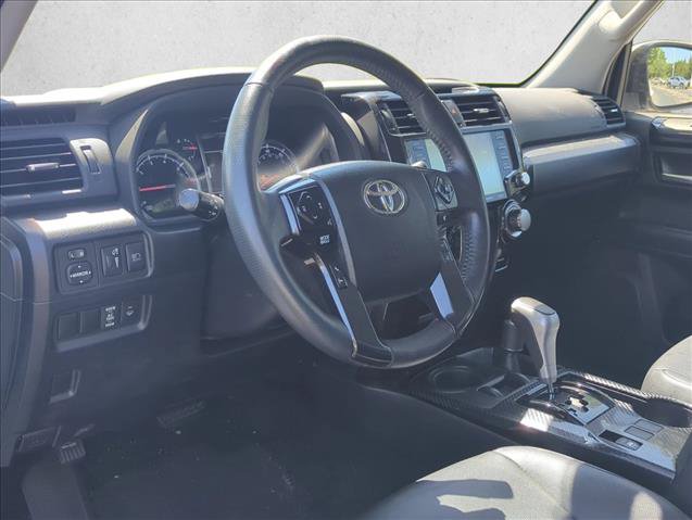 Certified 2022 Toyota 4Runner TRD Off-Road AWD/4WD image 9