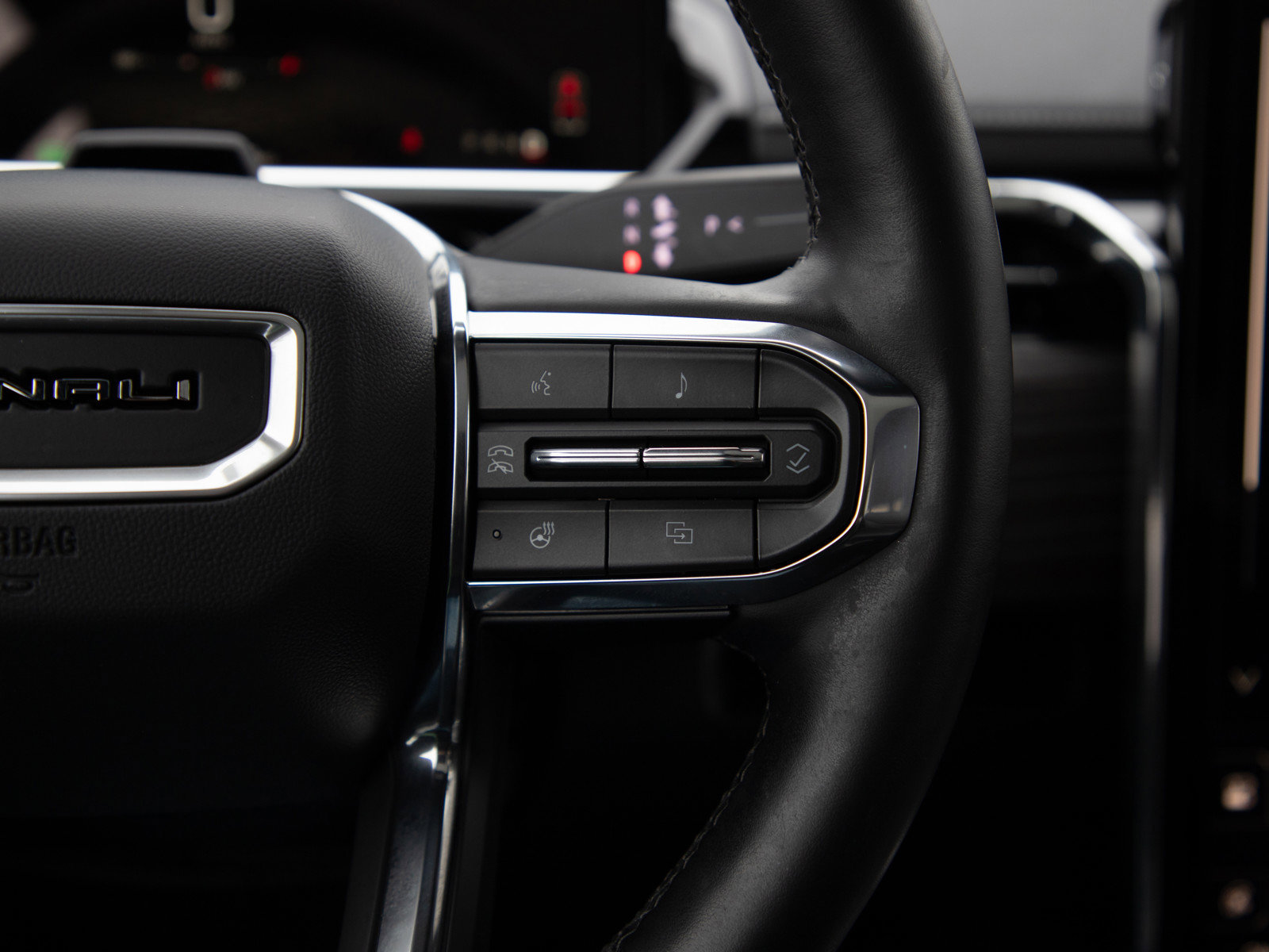 Used 2025 GMC Sierra EV Denali image 27