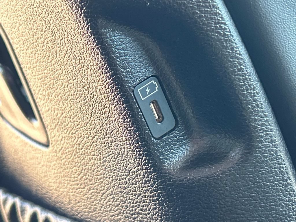 Used 2025 Kia Telluride S AWD/4WD image 27