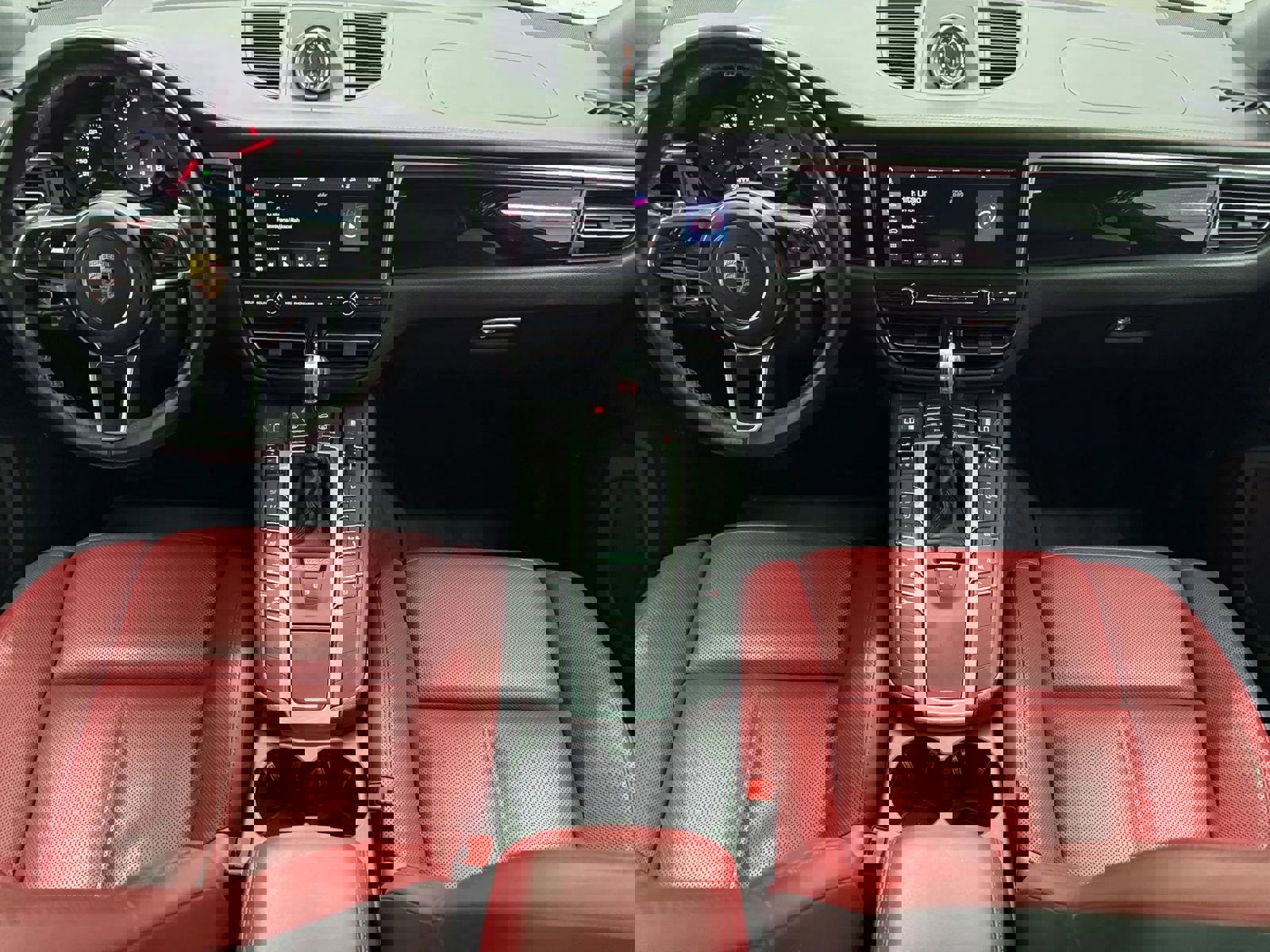 Used 2019 Porsche Macan S w/ Premium Package Plus image 2