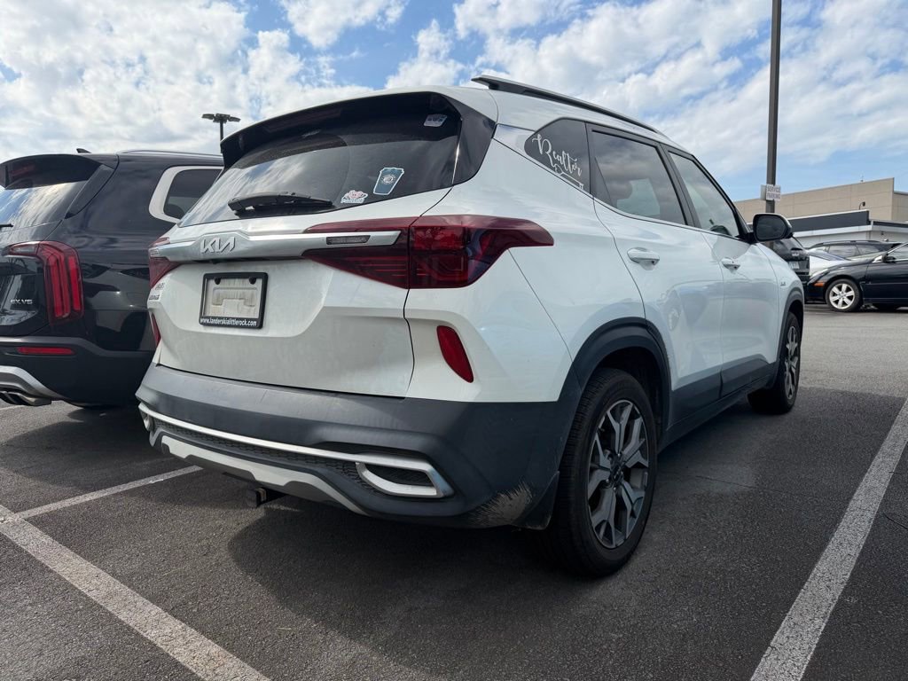 Used 2023 Kia Seltos EX AWD/4WD image 6