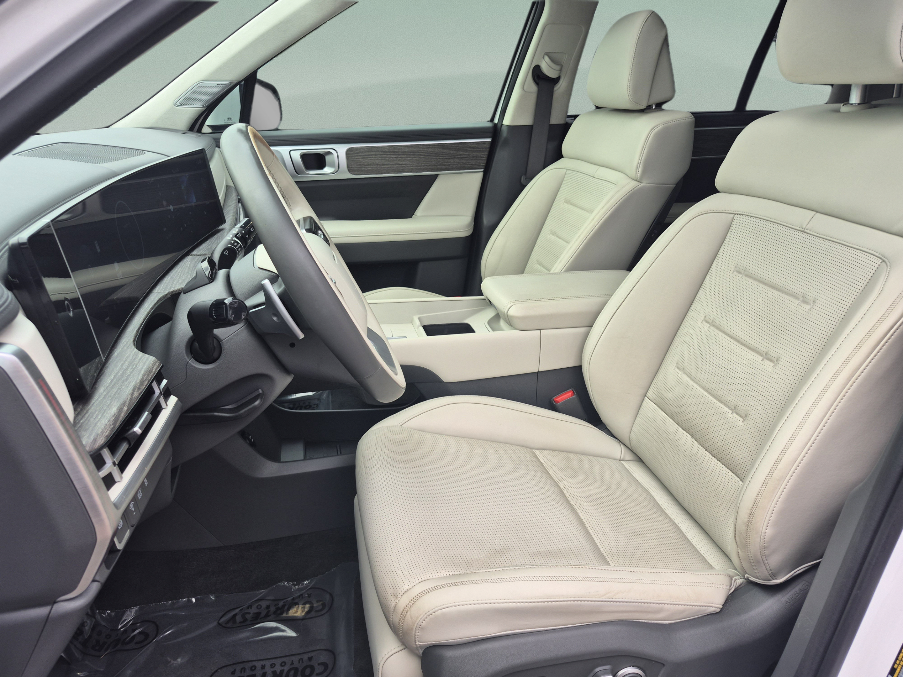 Used 2024 Hyundai Santa Fe Calligraphy AWD/4WD image 22