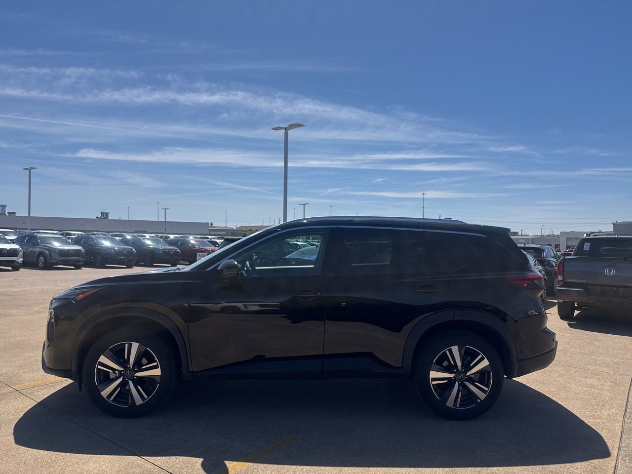 Certified 2026 Nissan Rogue SL image 10