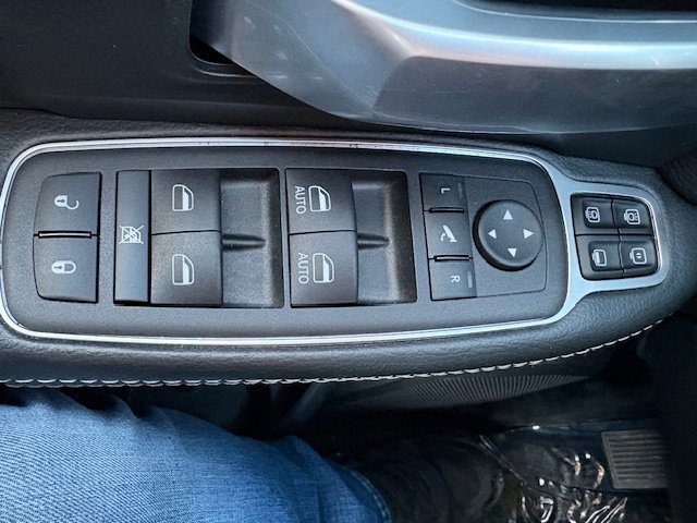 Used 2024 RAM 2500 Big Horn w/ Bed Utility Group image 19